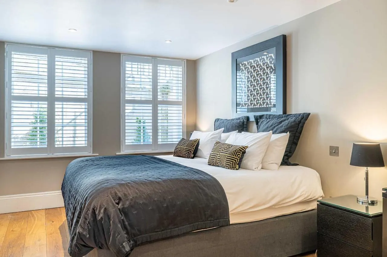 Bath Circle Apartment